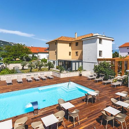 Vila Iris Baska Esterno foto